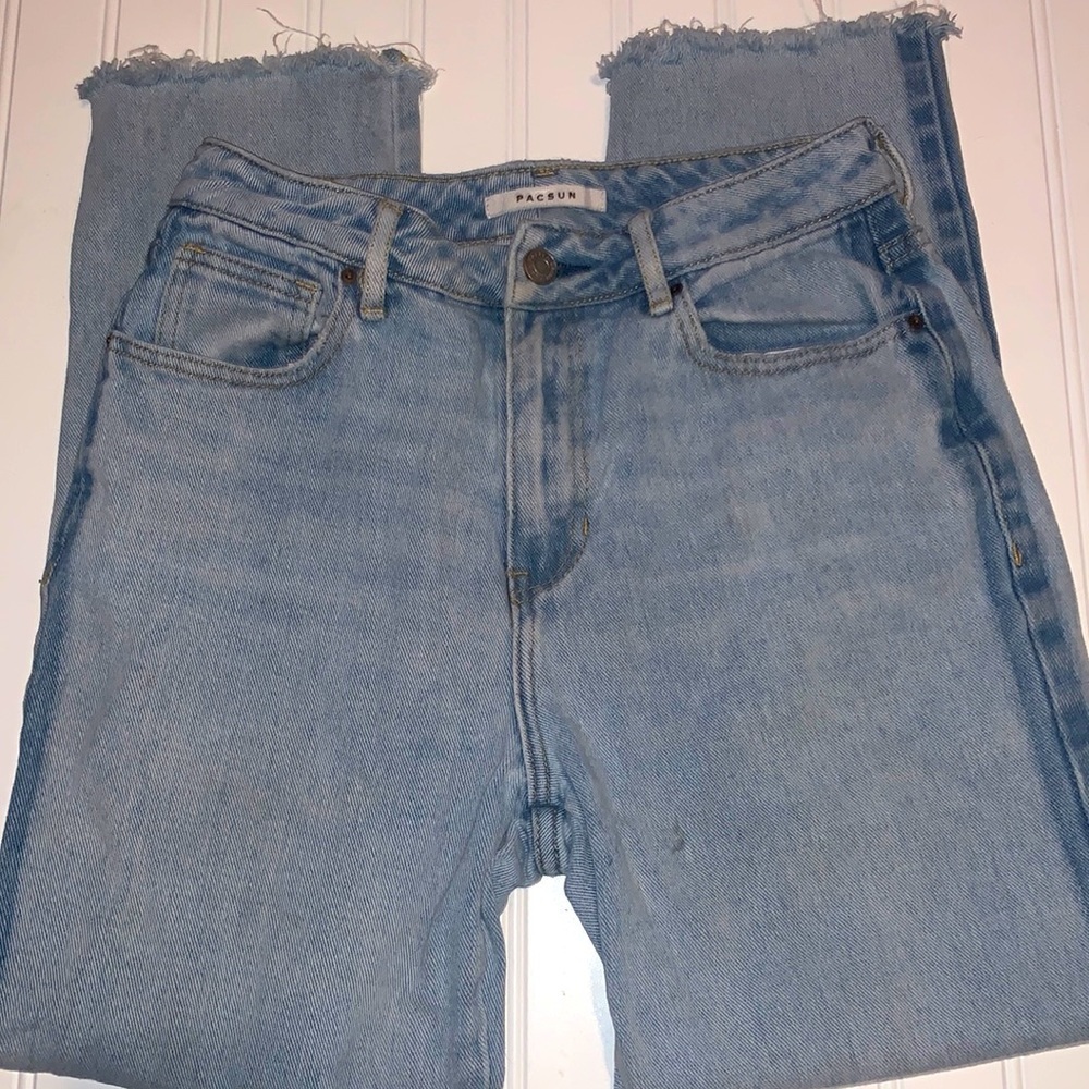 PACSun light wash raw hem mom jean size 26